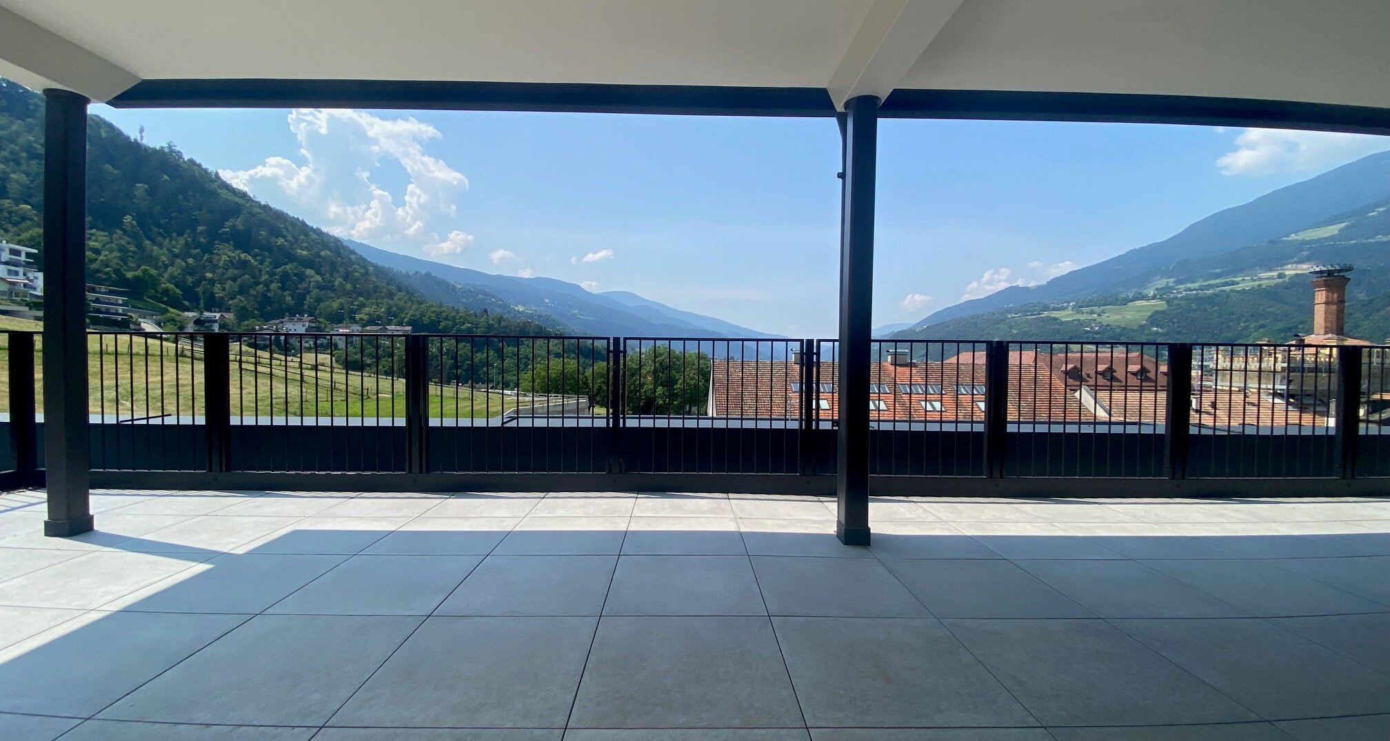 Nuova penthouse con ampia terrazza, ultimo piano