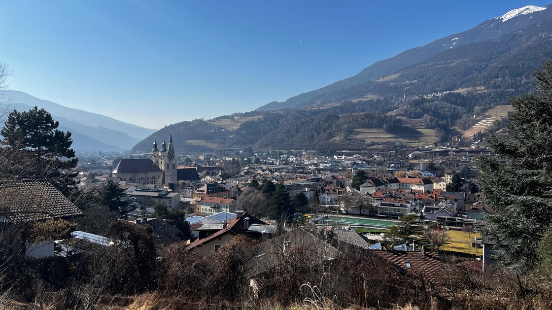 WB02: Nuovo, ampio appartamento 4 vani con terrazza e giardino privato