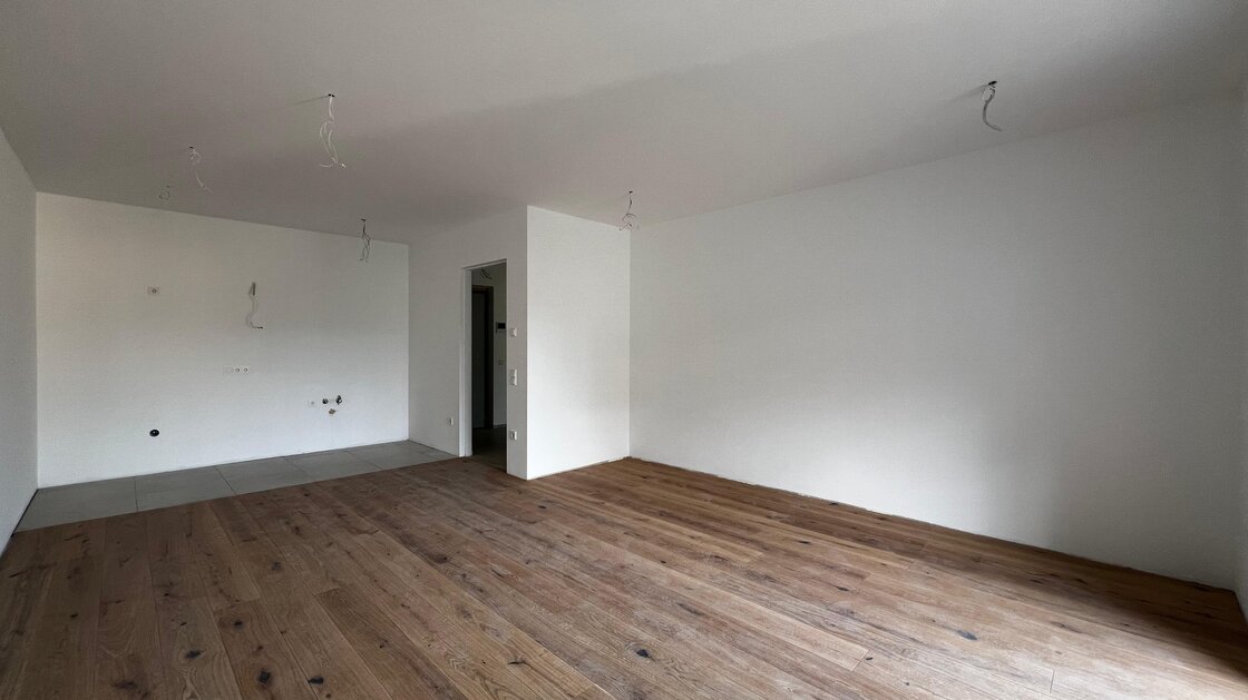 W5 - Neue Dreizimmerwohnung mit Terrasse 