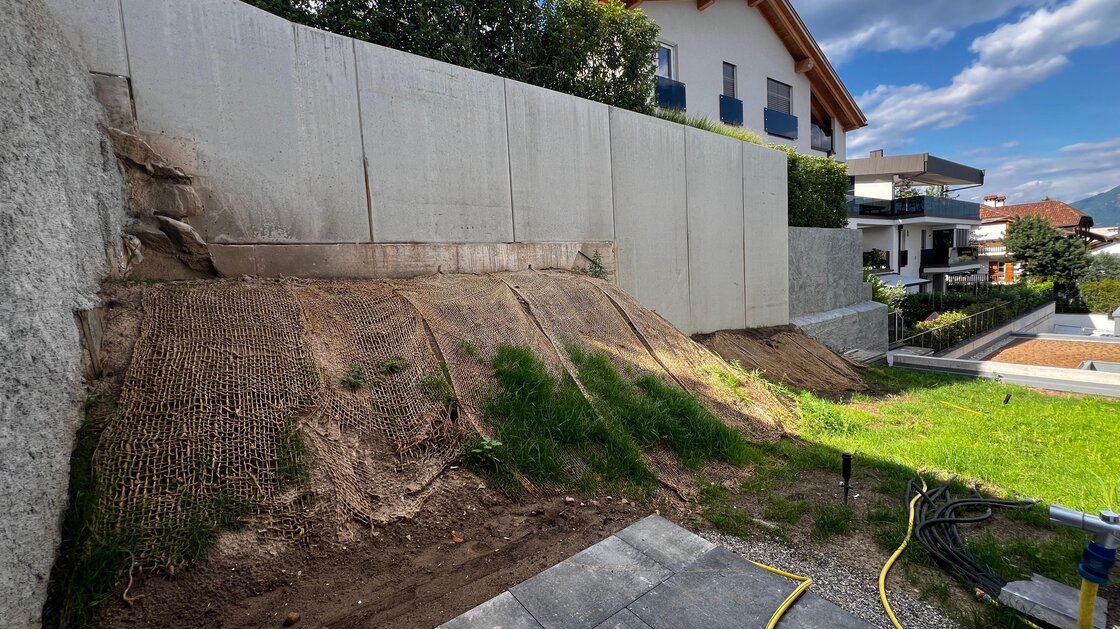 W11 - Neue Vierzimmerwohnung mit zwei Terrassen und Privatgarten