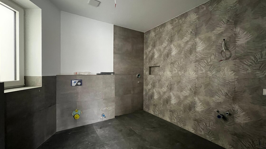 W11 - Neue Vierzimmerwohnung mit zwei Terrassen und Privatgarten
