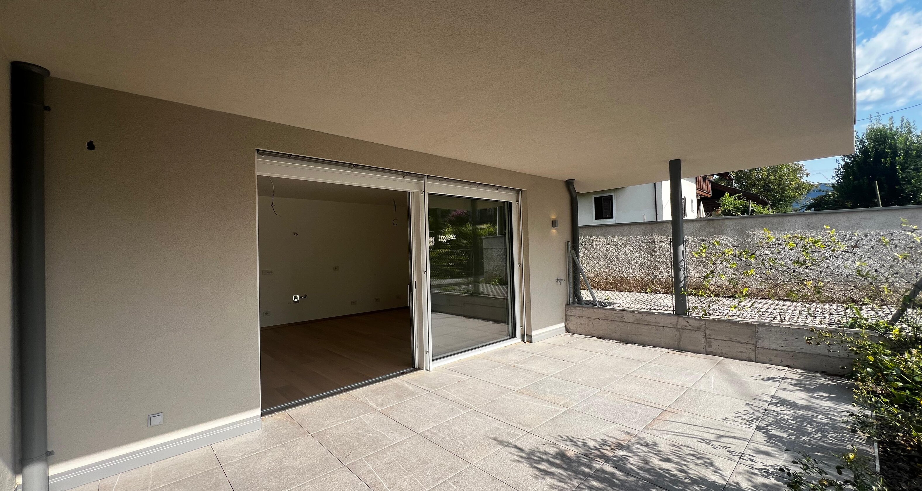 Neue Dreizimmerwohnung mit zwei Terrassen