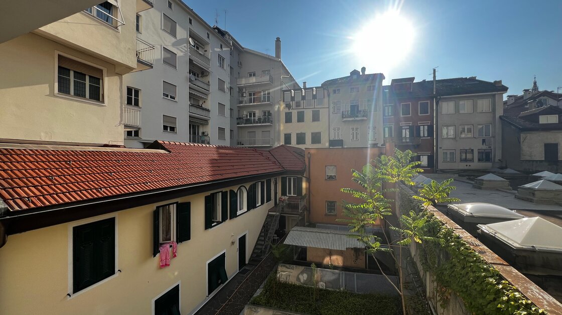 Neu renoviertes Büro in zentraler Lage