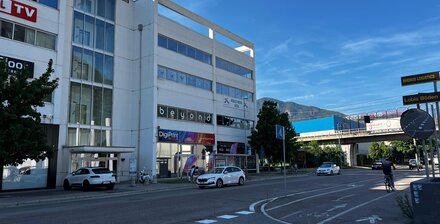 Großes, repräsentatives Bürolokal in der Industriezone Bozen
