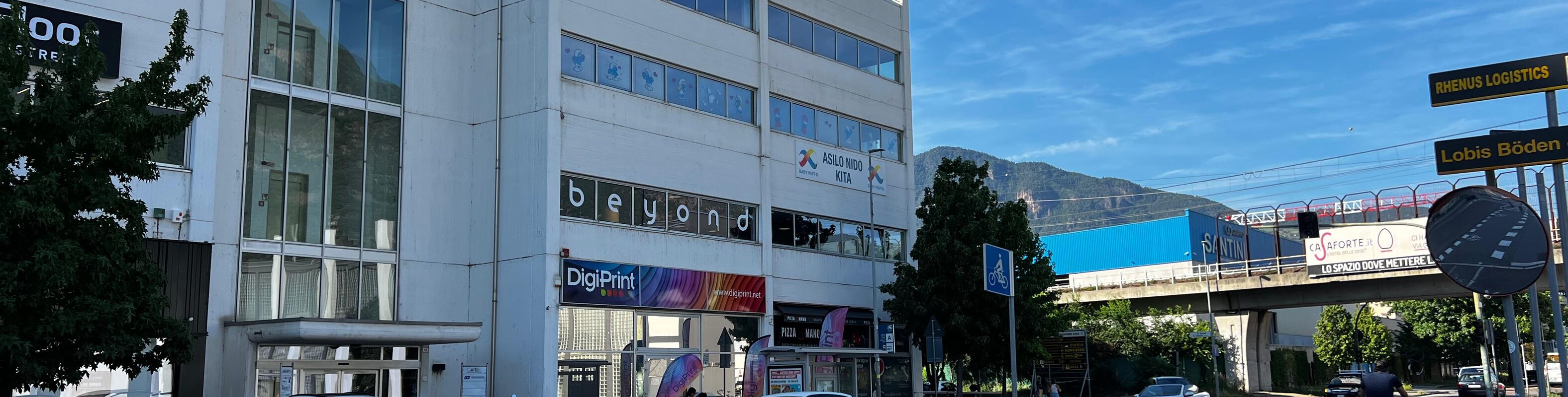 Großes, repräsentatives Bürolokal in der Industriezone Bozen