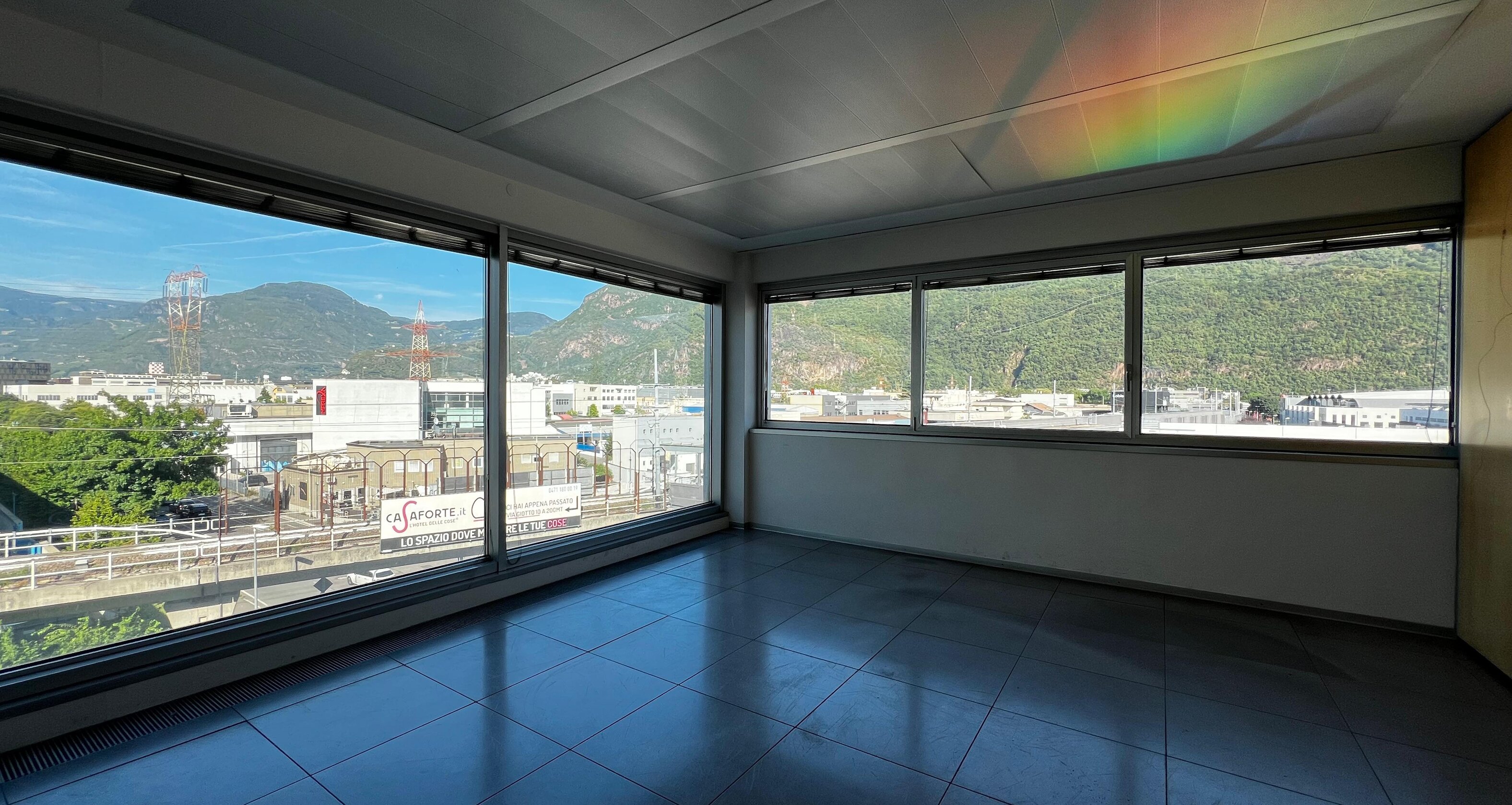 Großes, repräsentatives Bürolokal in der Industriezone Bozen