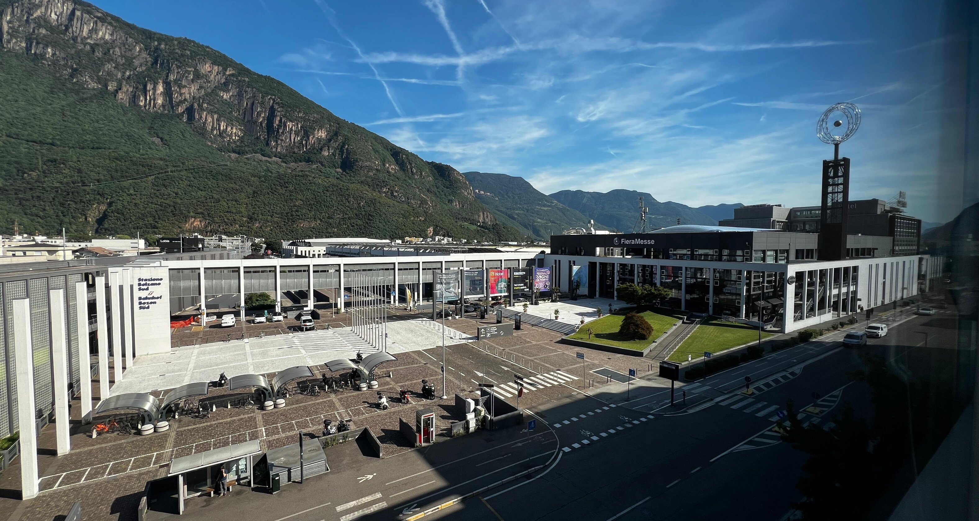 Großes, repräsentatives Bürolokal in der Industriezone Bozen