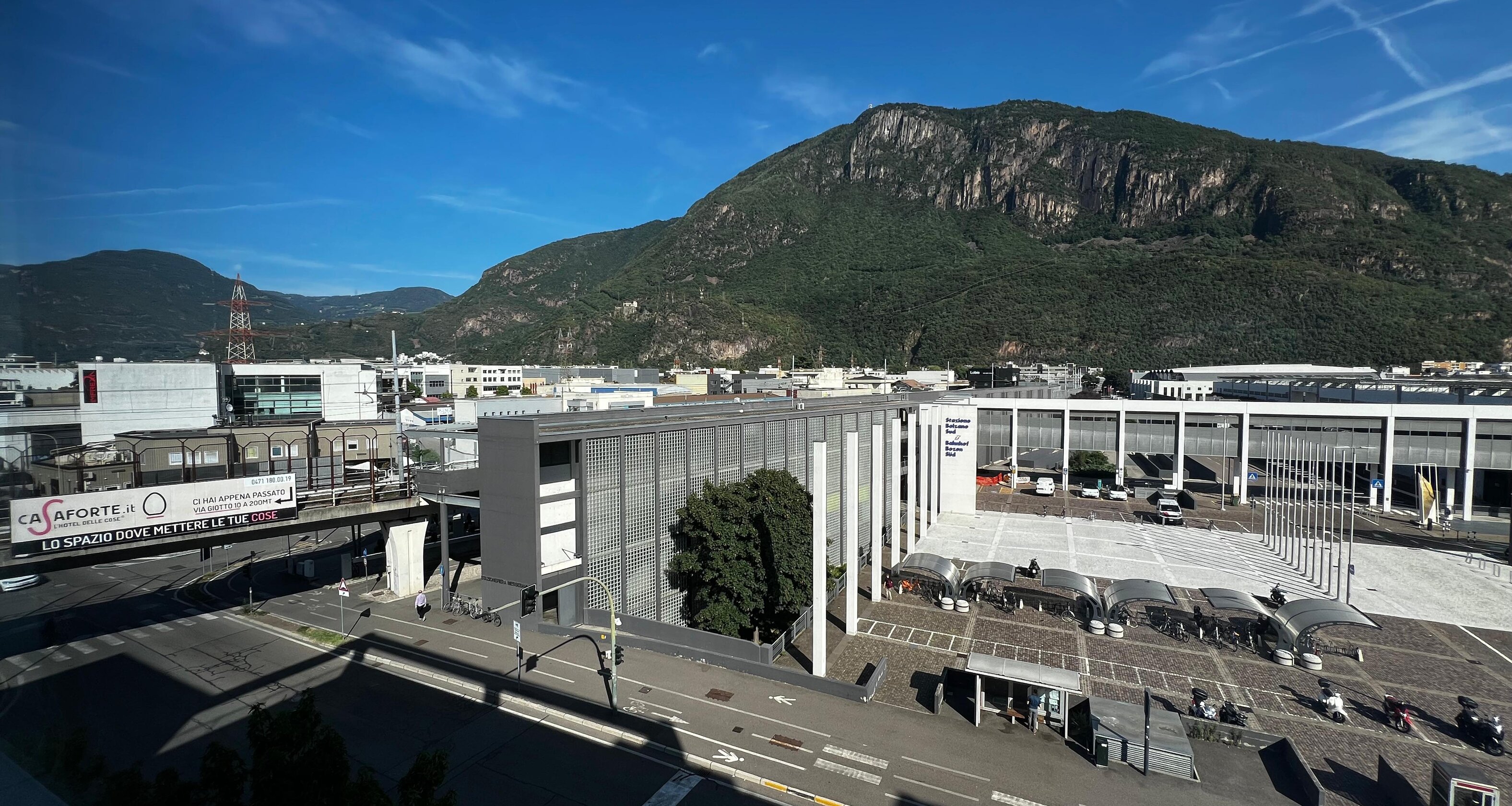 Großes, repräsentatives Bürolokal in der Industriezone Bozen