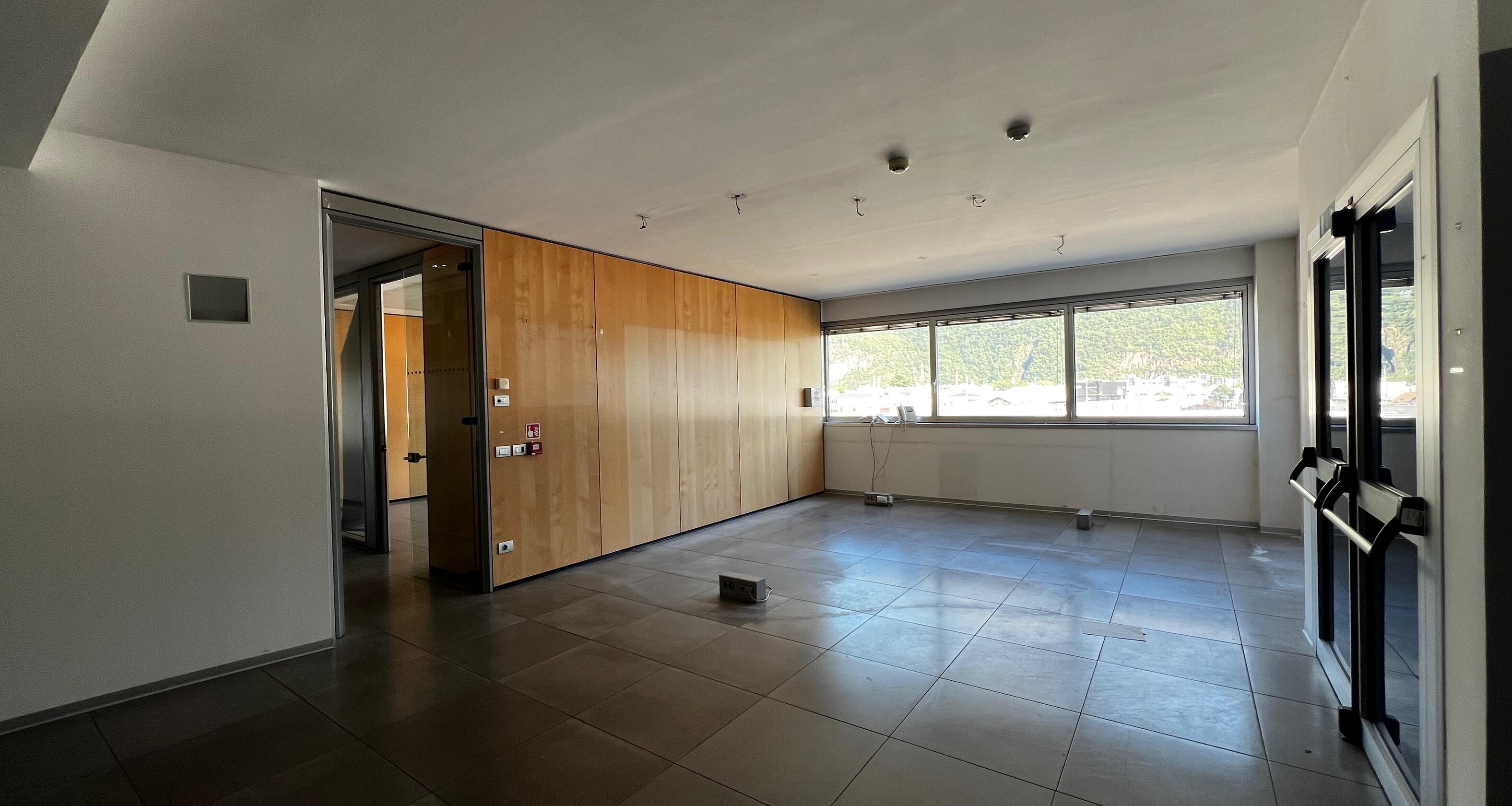 Großes, repräsentatives Bürolokal in der Industriezone Bozen