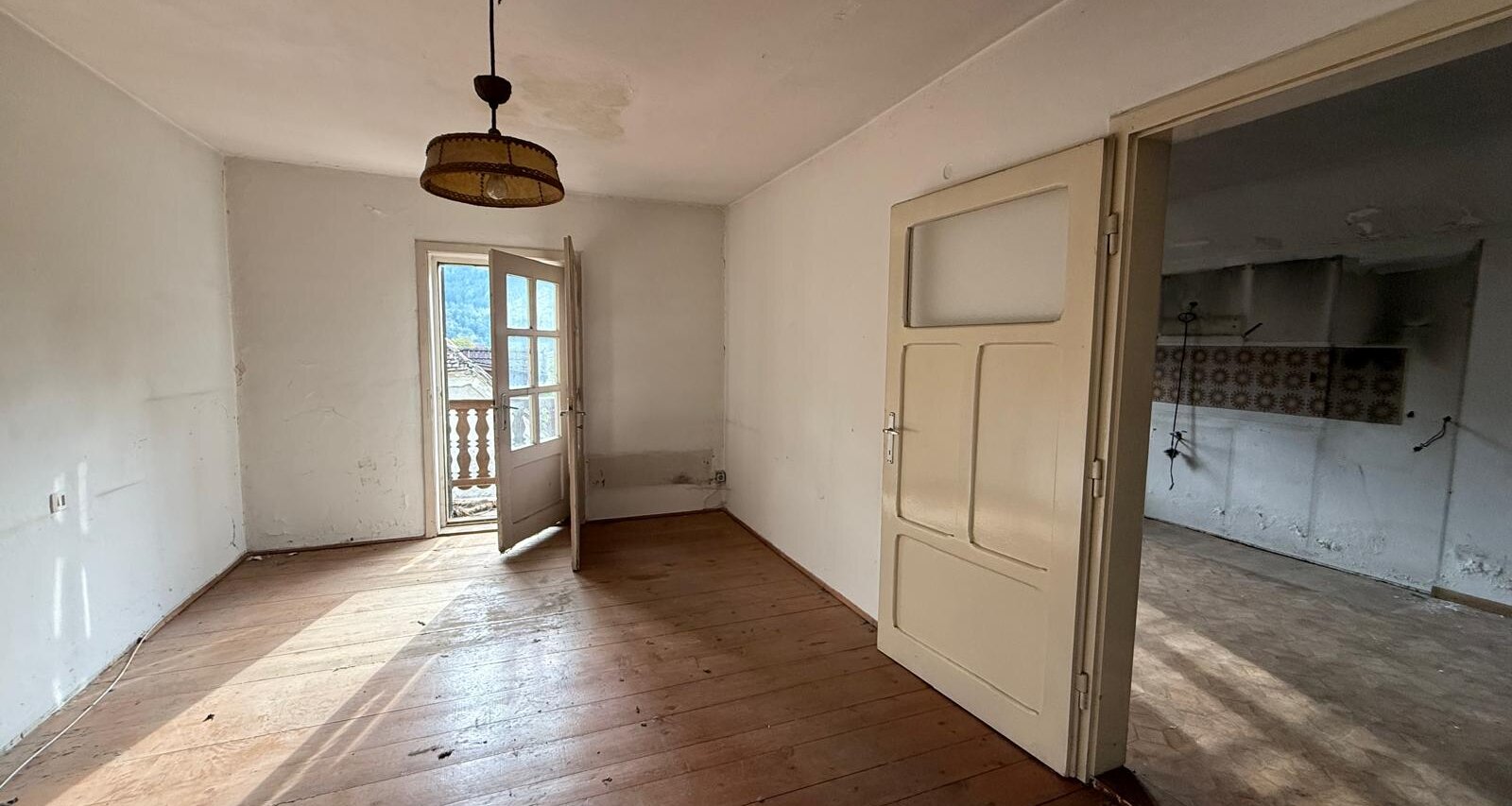 Anlageobjekt mit Potenzial: Fünf Wohneinheiten in Wohnhaus