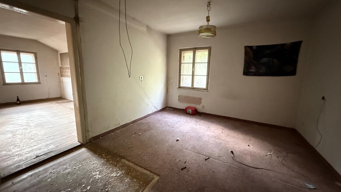 Anlageobjekt mit Potenzial: Fünf Wohneinheiten in Wohnhaus