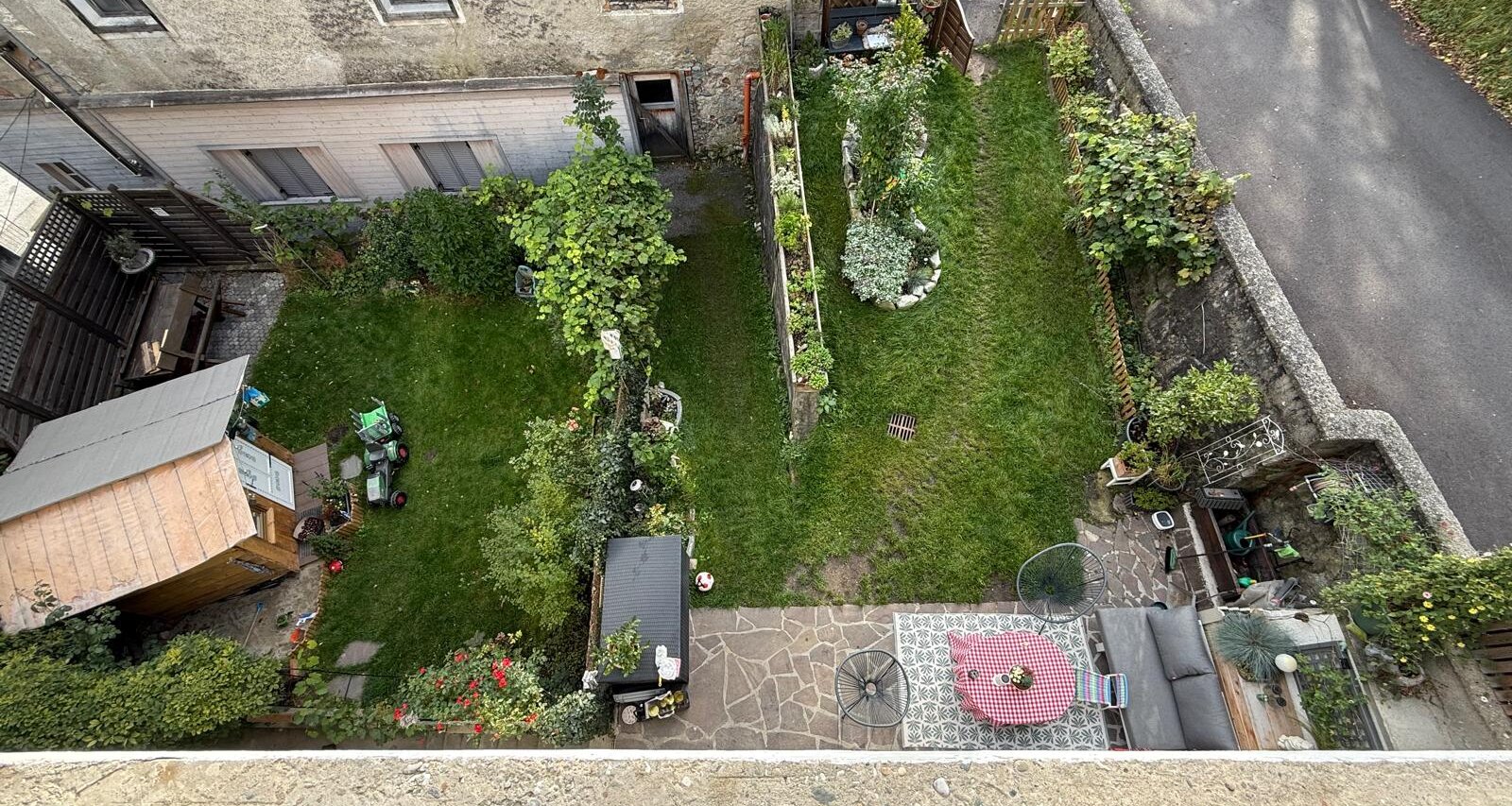 Anlageobjekt mit Potenzial: Fünf Wohneinheiten in Wohnhaus