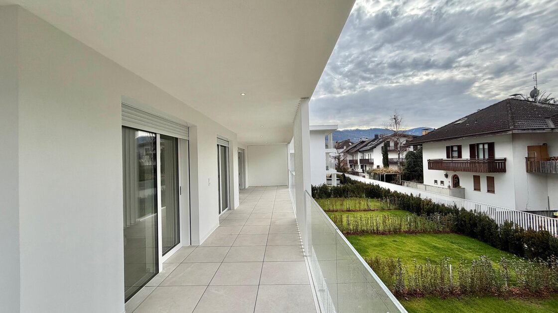 B6 - Neue Vierzimmerwohnung mit großer Terrasse, 1. Stock