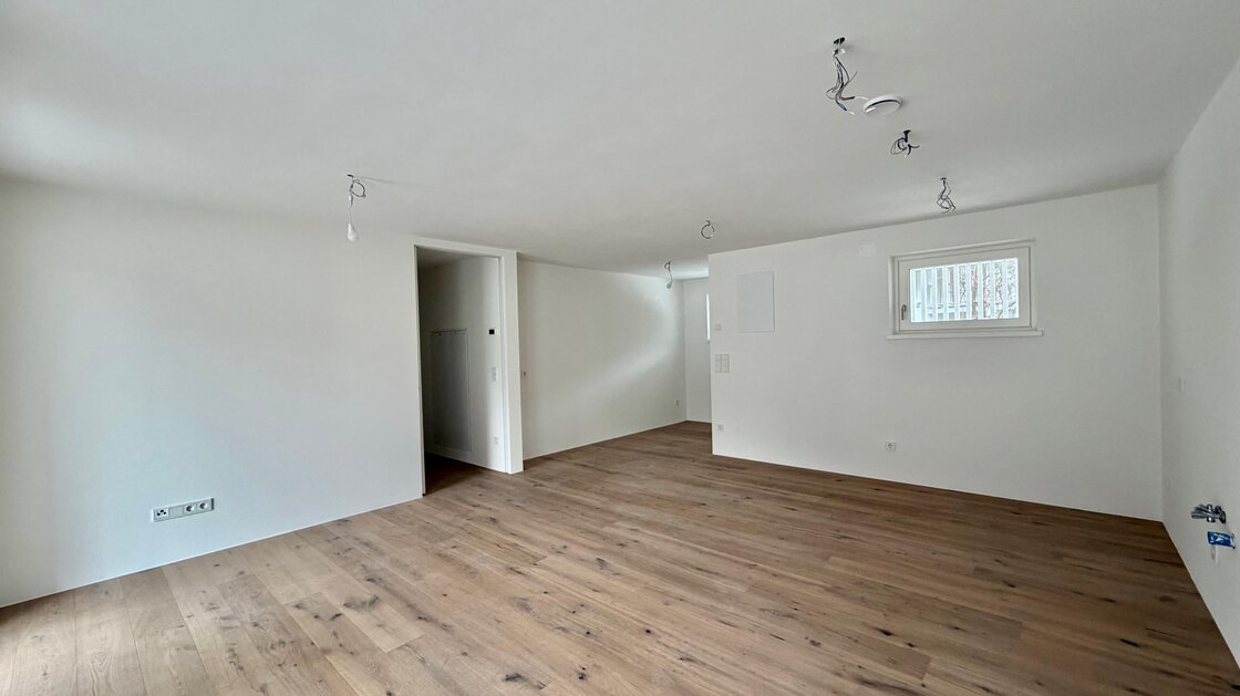 B6 - Neue Vierzimmerwohnung mit großer Terrasse, 1. Stock