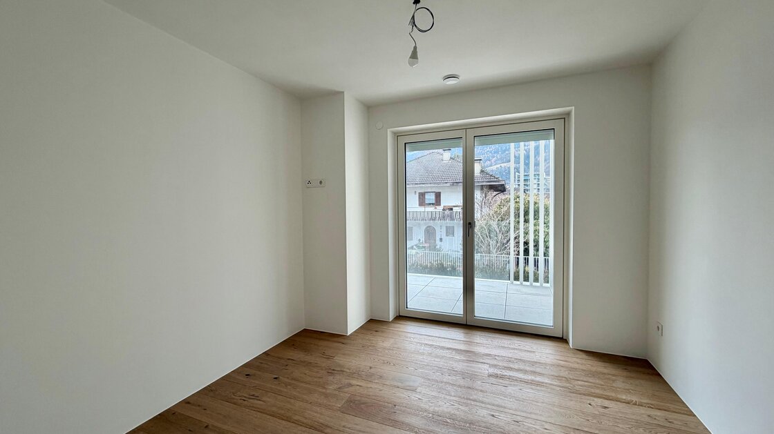 B6 - Neue Vierzimmerwohnung mit großer Terrasse, 1. Stock