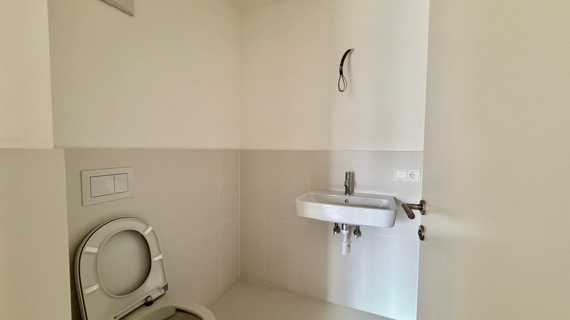 B6 - Neue Vierzimmerwohnung mit großer Terrasse, 1. Stock