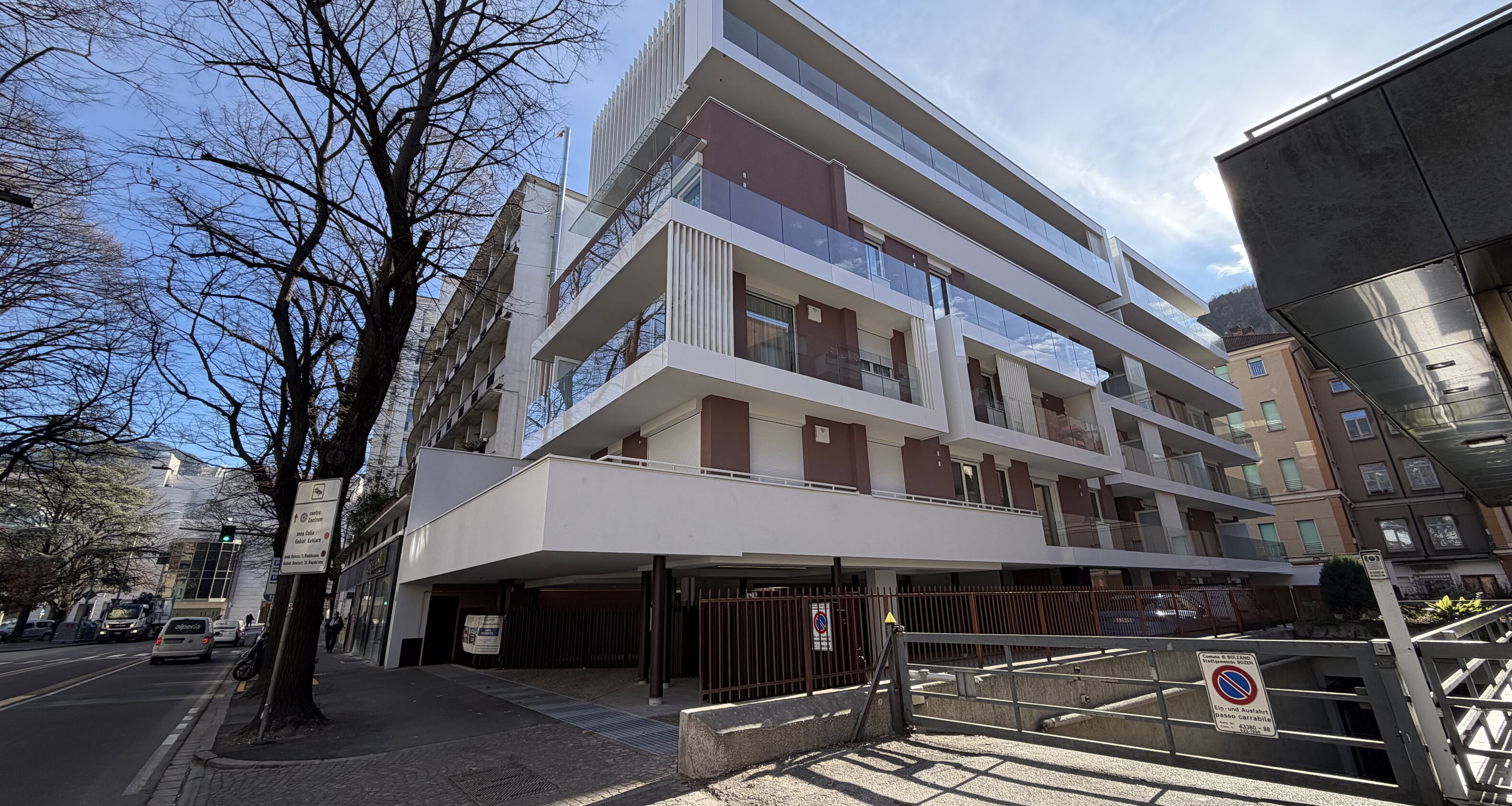 W12 - Nuovo trilocale con due terrazze e balcone, piano terzo