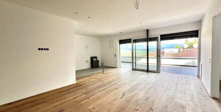 W13 - Neue, exklusive Penthousewohnung mit Terrasse und großem Privatgarten, letzter Stock