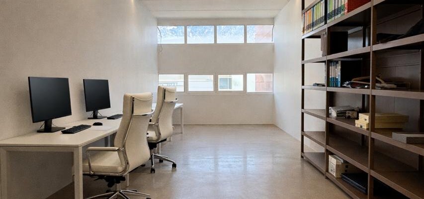 Beautiful storage unit directly at the MEBO exit