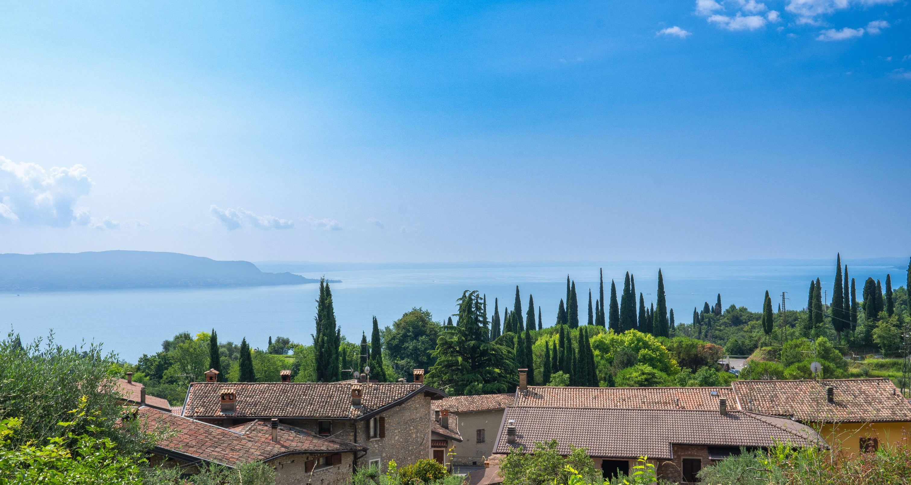 Villa 2: Elegante villa di lusso con piscina infinity e panorama unico