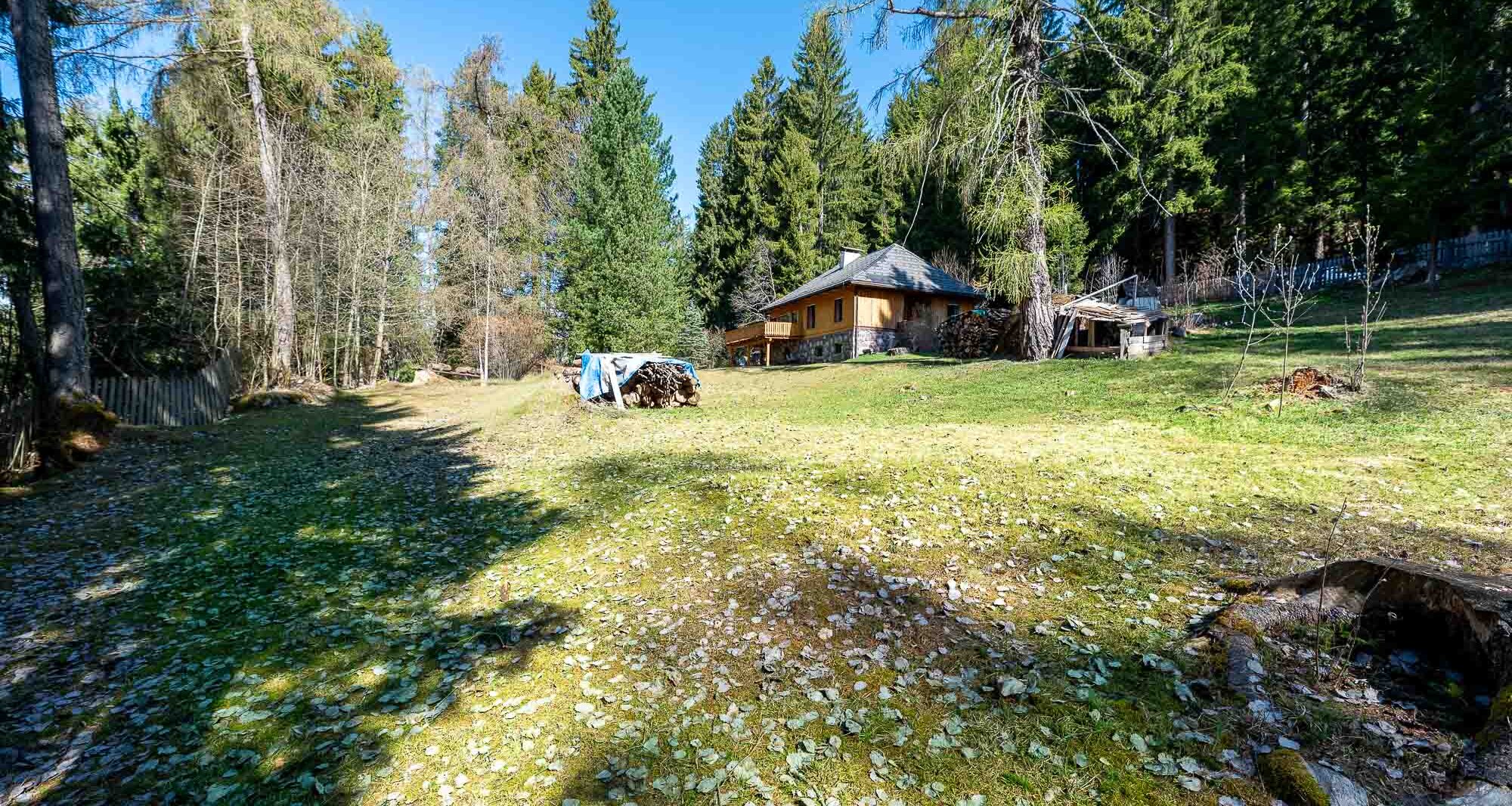 Exclusive chalet with large plot in Avelengo