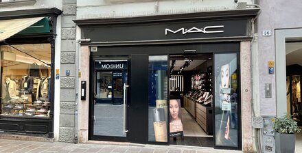 Retail unit in a prime location – high visibility and foot traffic