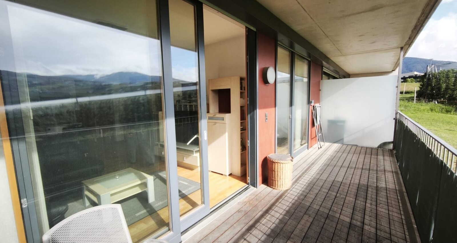 Moderno bilocale con terrazza