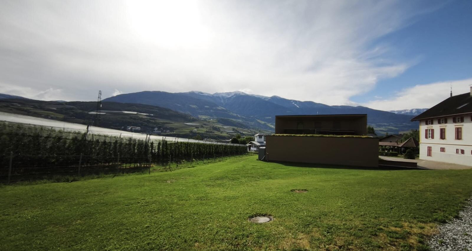 Moderno bilocale con terrazza