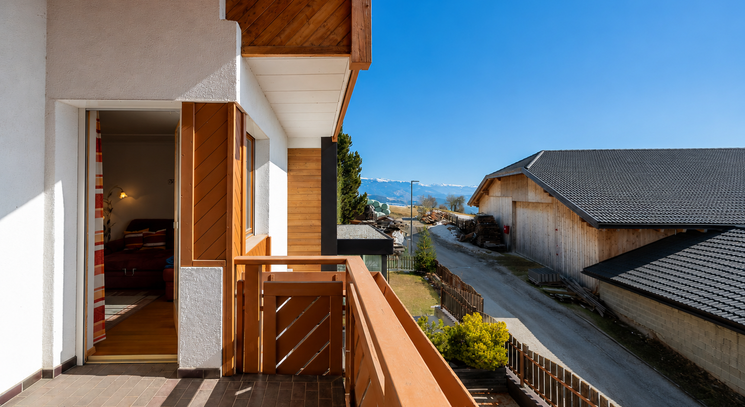 Sunny terraced house with charm and an alpine living feel