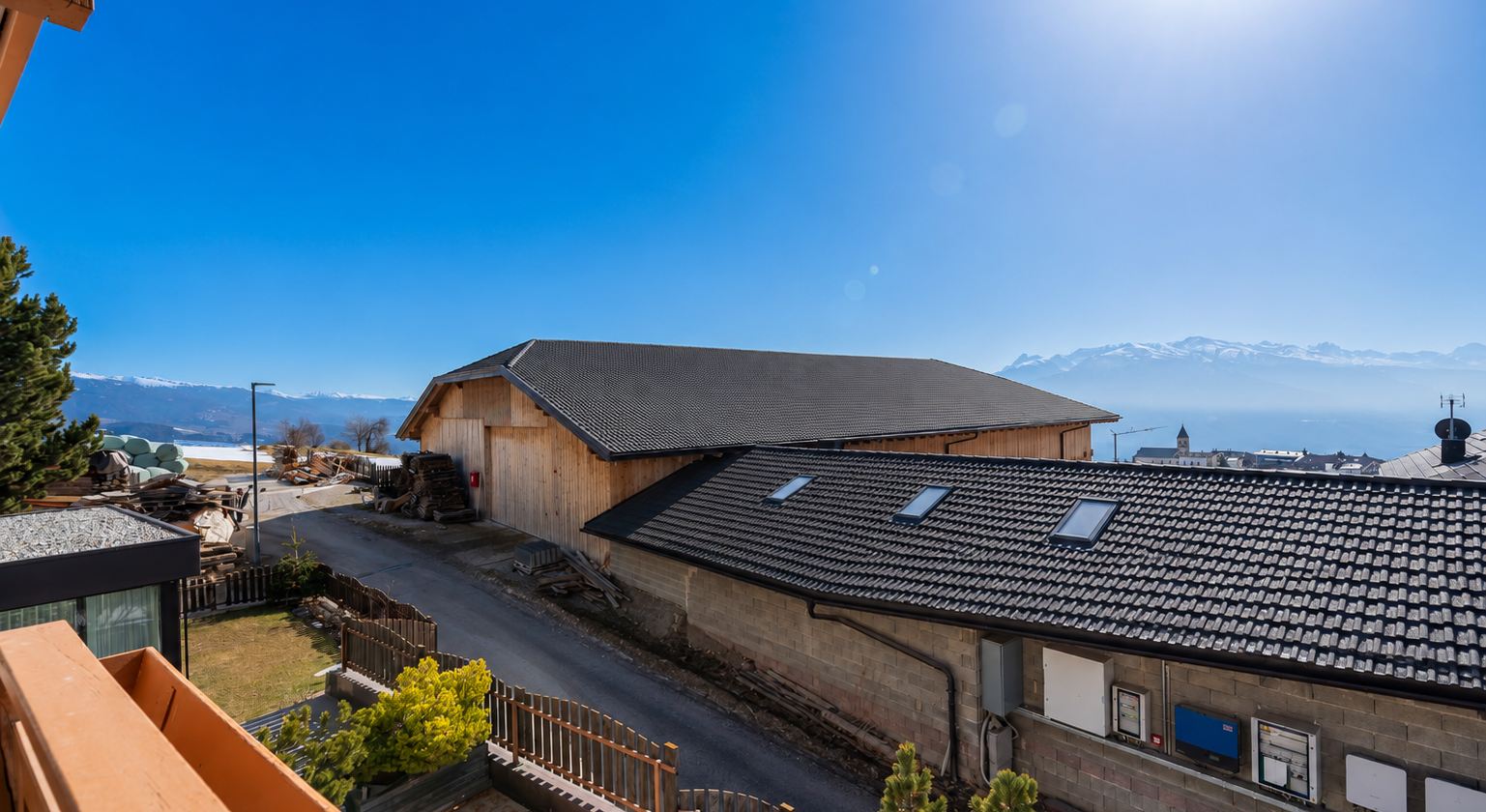 Sunny terraced house with charm and an alpine living feel