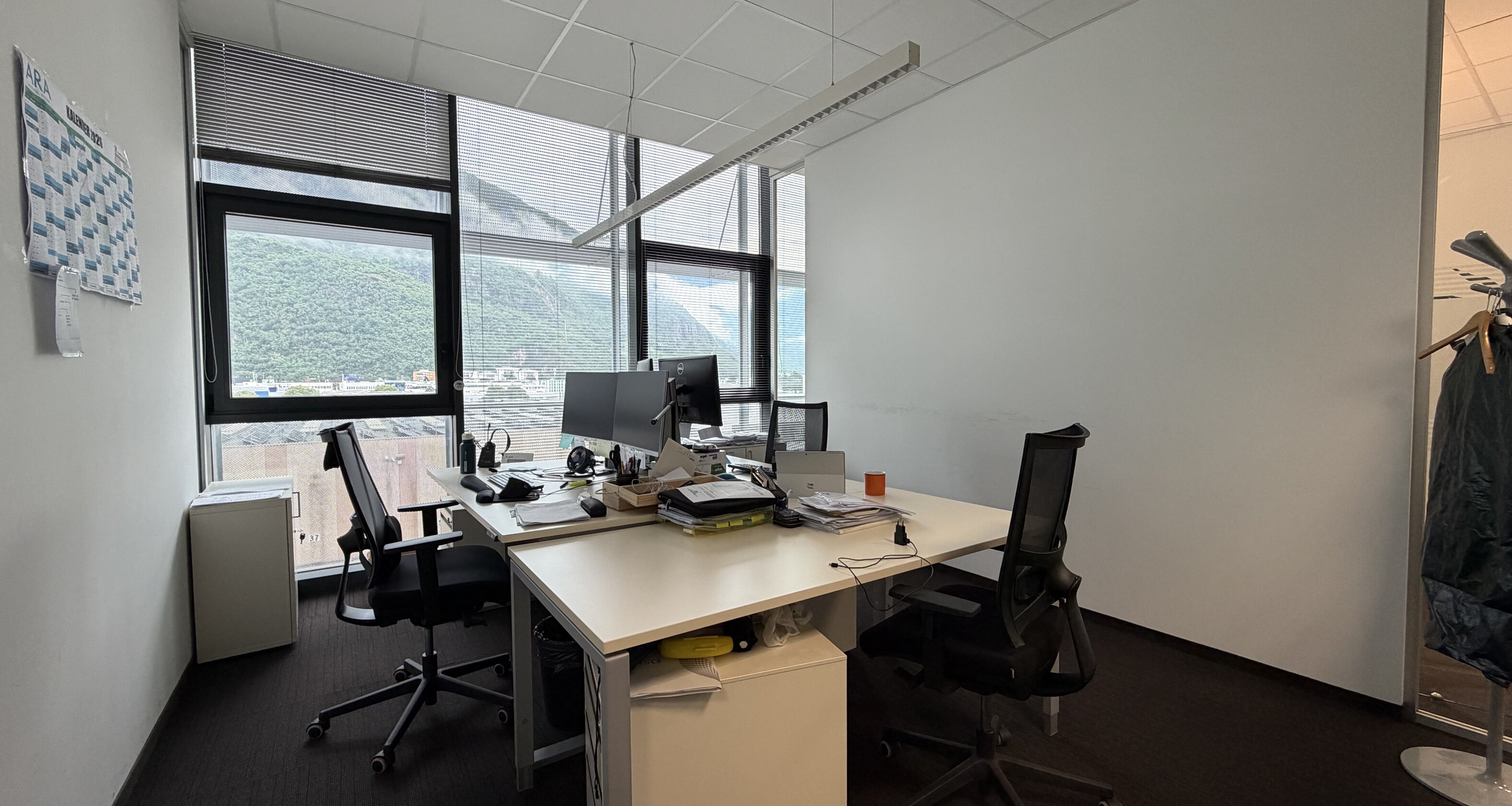Ufficio moderno al quarto piano