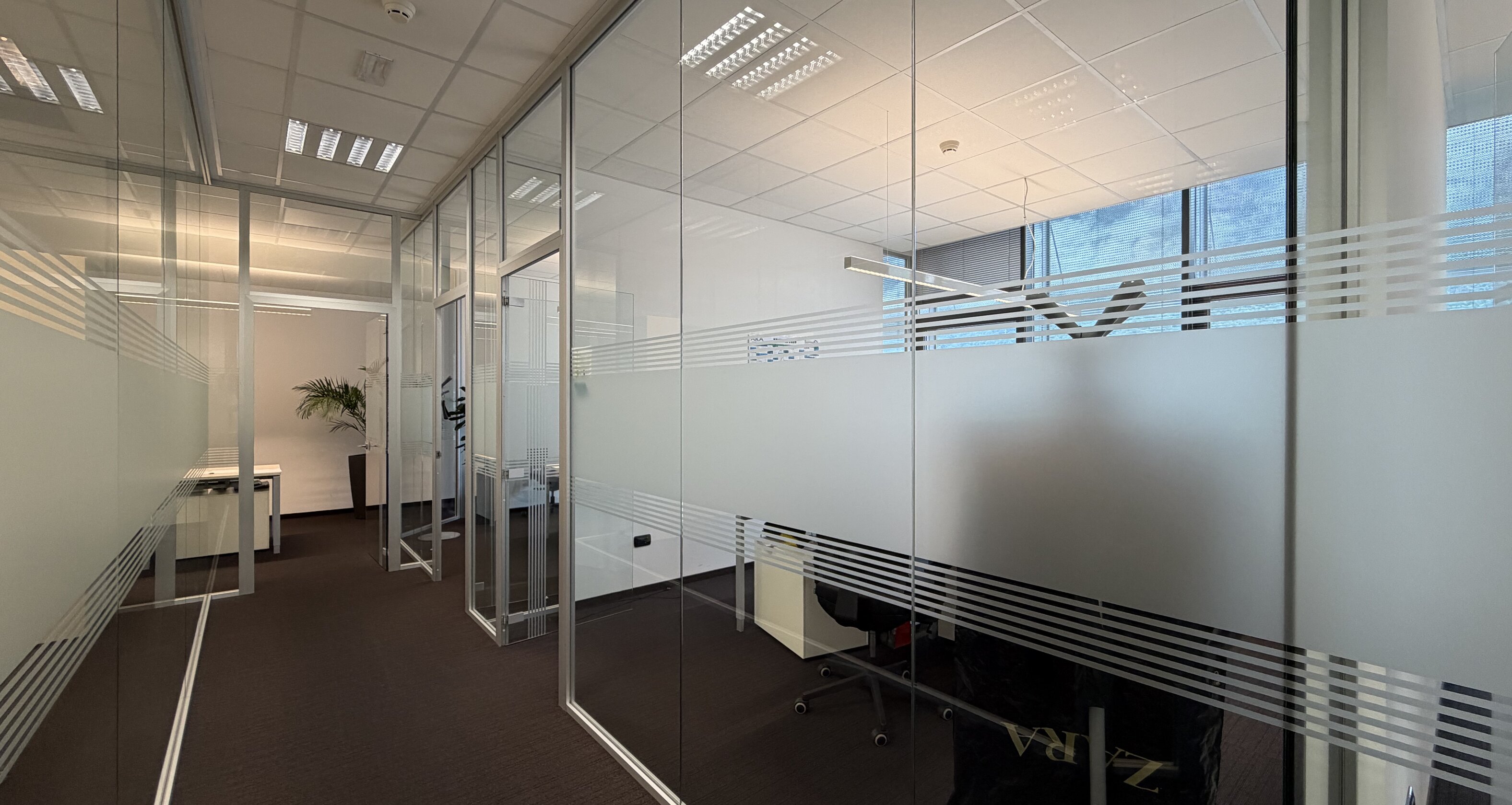 Ufficio moderno al quarto piano