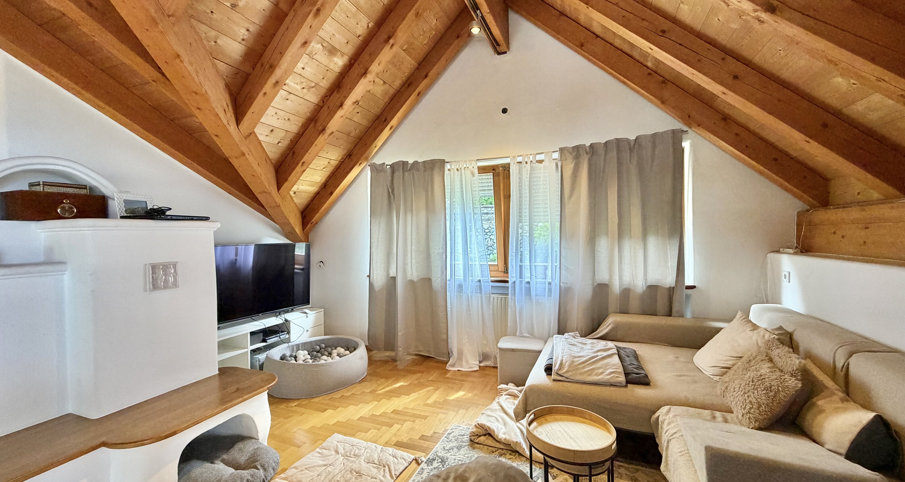 Große 6-Zimmer-Dachgeschosswohnung mit Panoramablick über Brixen