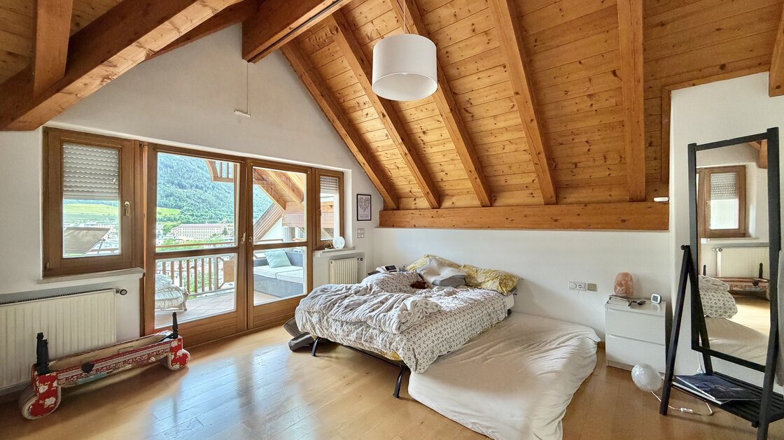 Große 6-Zimmer-Dachgeschosswohnung mit Panoramablick über Brixen