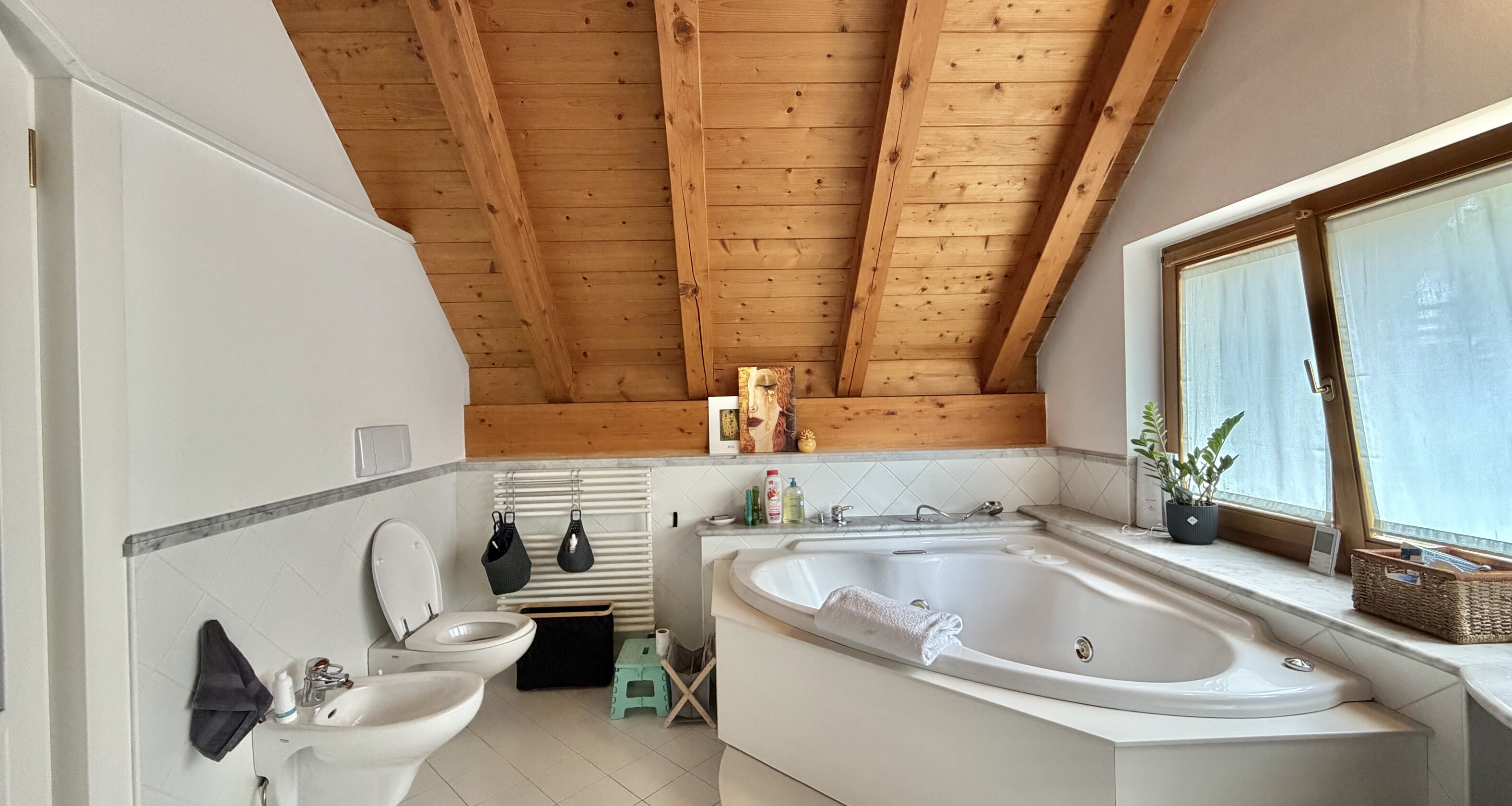 Große 6-Zimmer-Dachgeschosswohnung mit Panoramablick über Brixen