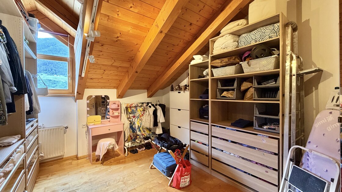 Große 6-Zimmer-Dachgeschosswohnung mit Panoramablick über Brixen