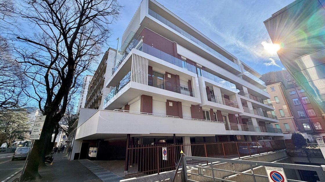 W2 - Neue, sehr interessante Einzimmerwohnung mit Privatgarten