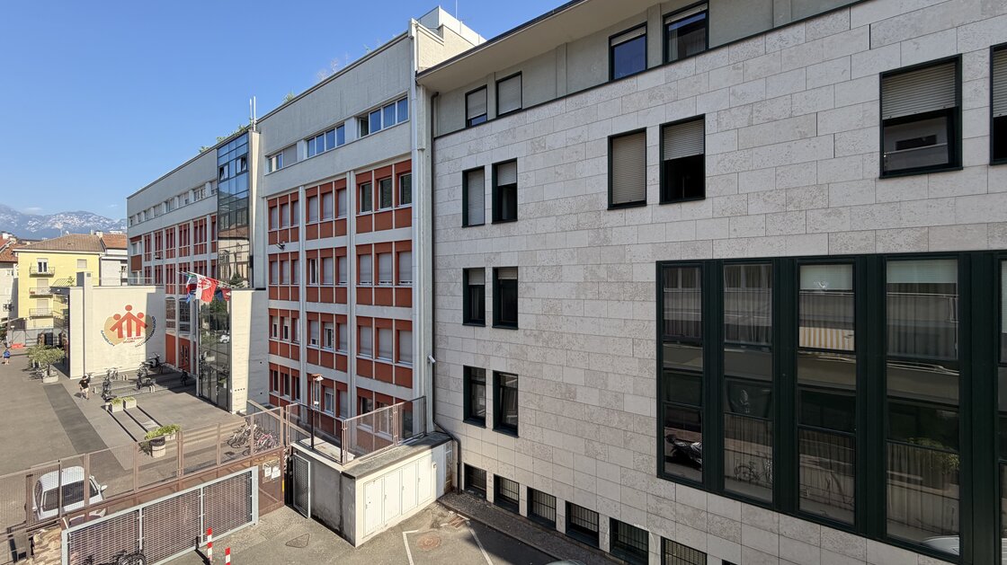 Appartamento da ristrutturare con balcone e potenziale di valorizzazione