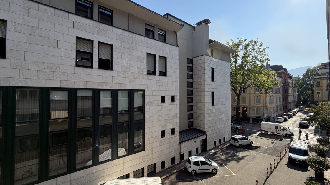 Appartamento da ristrutturare con balcone e potenziale di valorizzazione