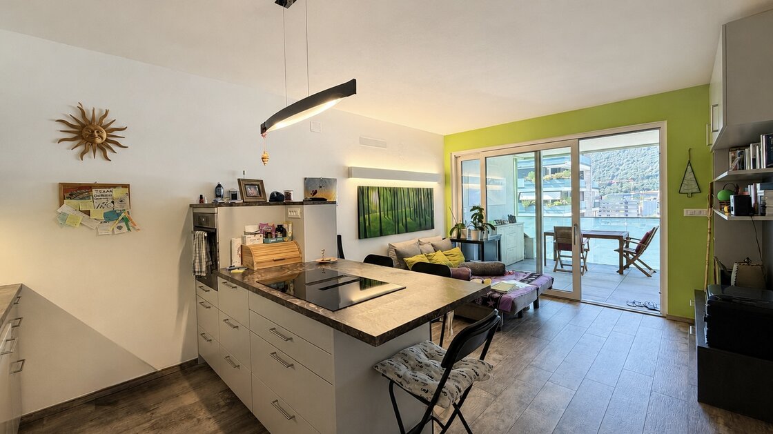 Stilvolle Zweizimmerwohnung mit großer Terrasse, 8. Stock