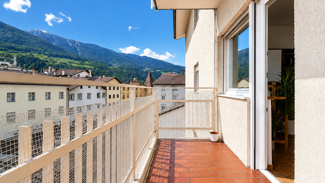 Ampio trilocale con due balconi e vista sulla Plose