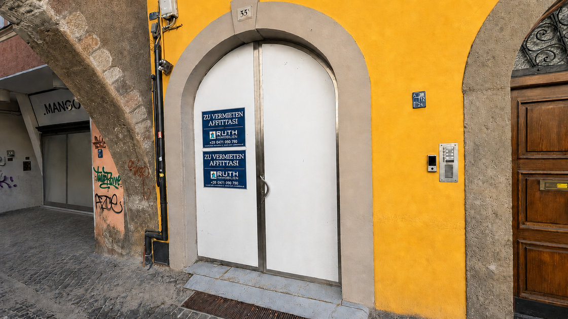 Piccolo negozio nel cuore del centro storico