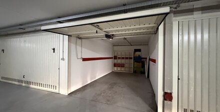 Ampio box garage nel centro – con portone motorizzato
