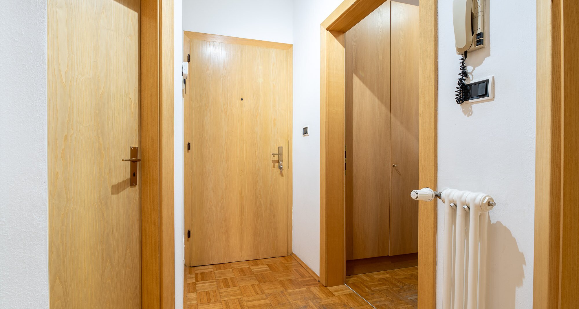 Bilocale con balcone, attualmente affittato