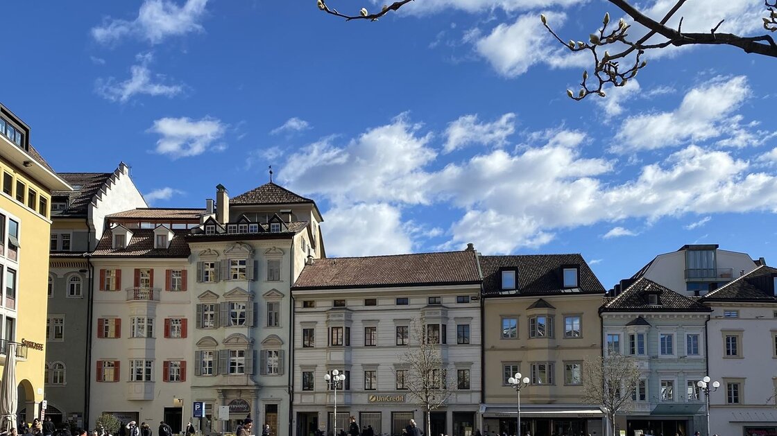 Vermietete, geräumige Stadtwohnung mit Terrasse in bester Lage